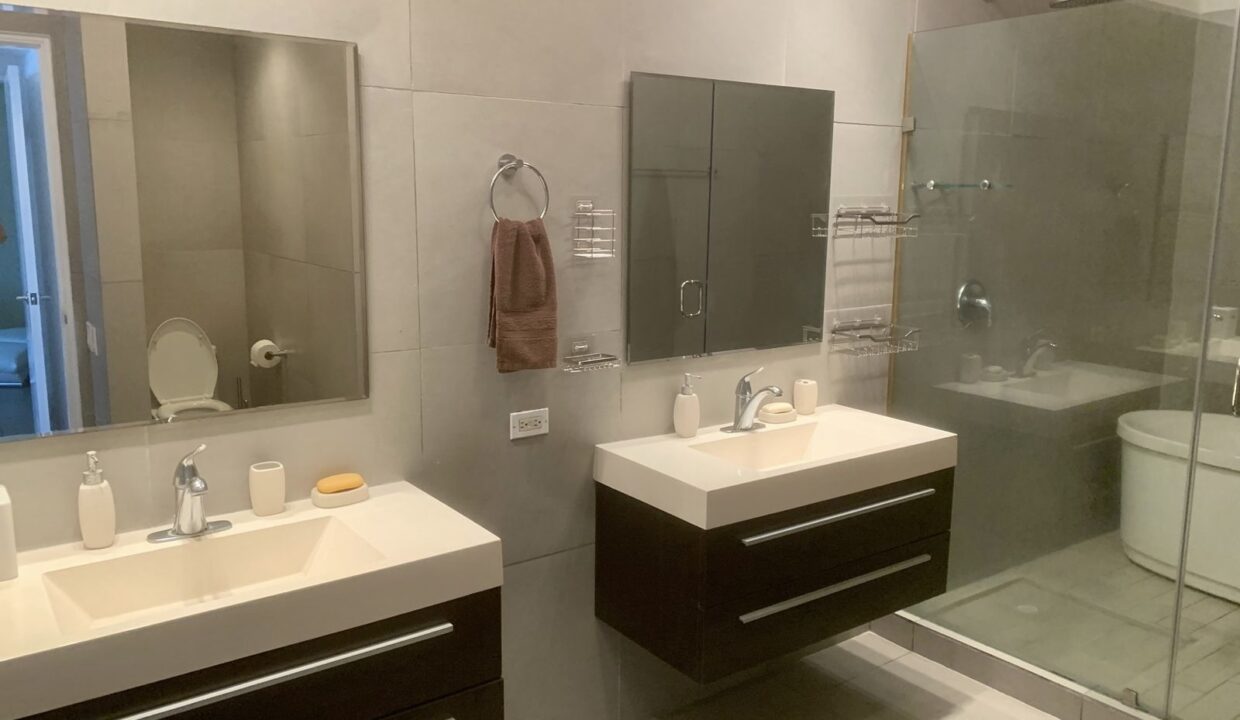 28381084-5086-46d0-8f18-18bef0b1770d