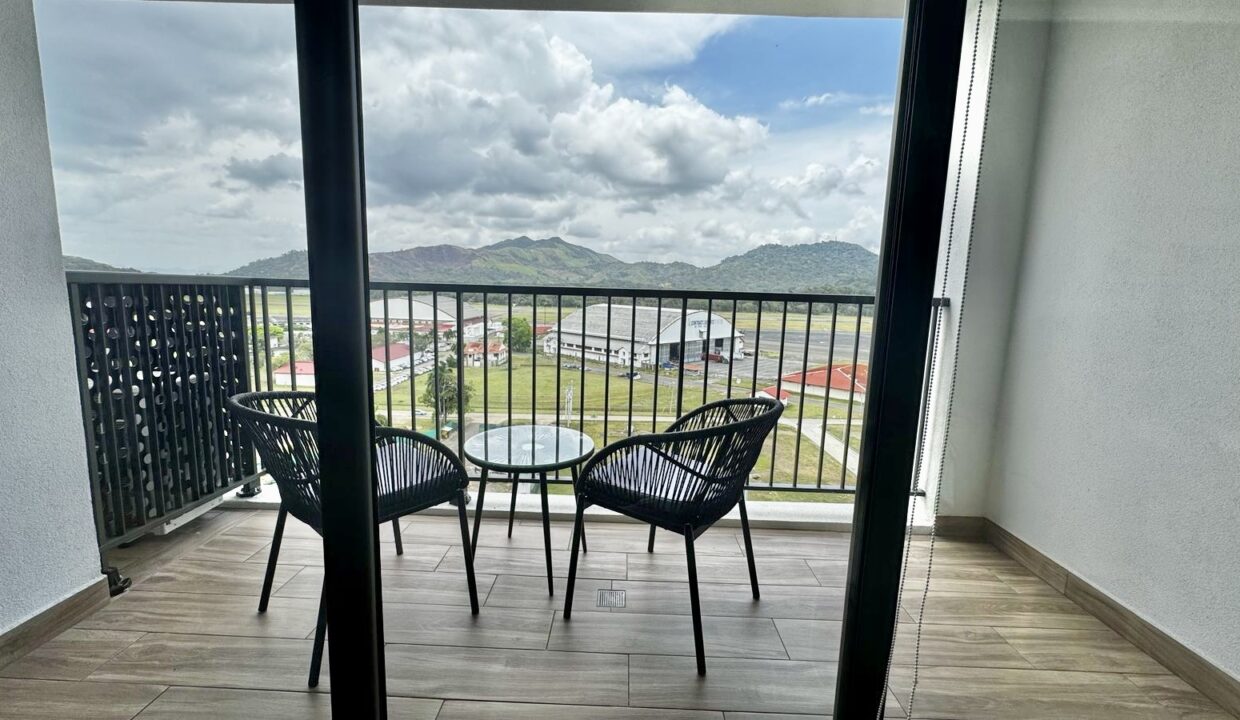 2bd44c95-e0ce-4bd3-be83-2b52c871e63a