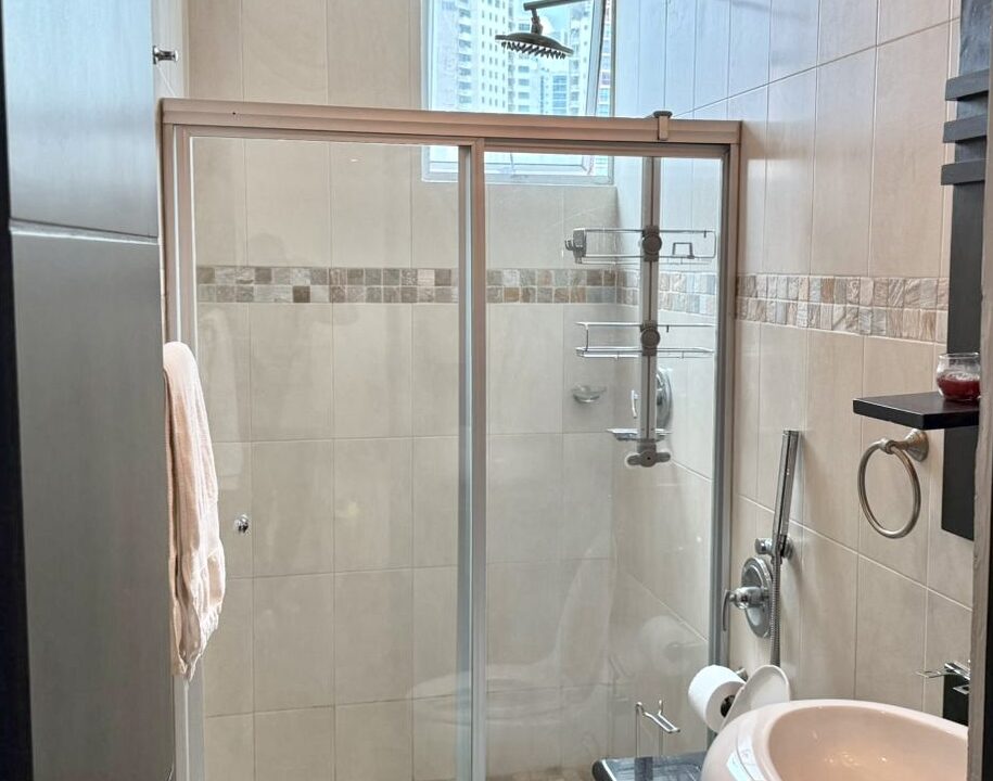 71eb8001-9a62-4ae0-9a8a-1a9f72f13c84