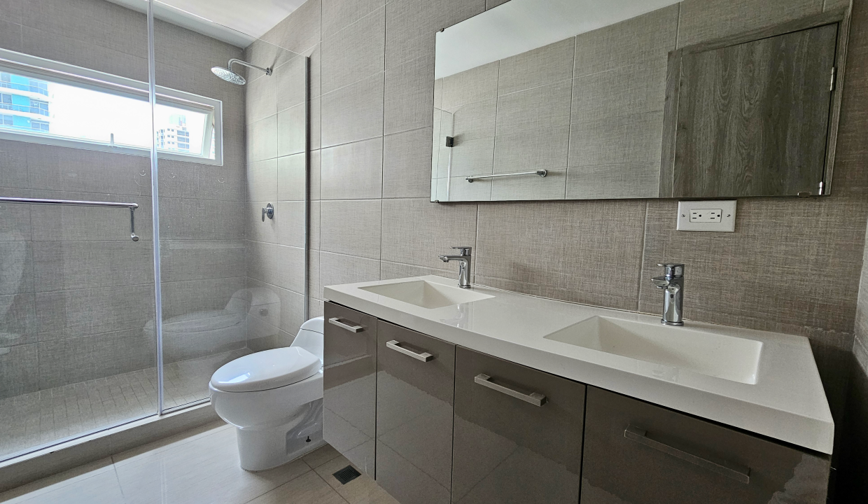 Baño habitacion principal